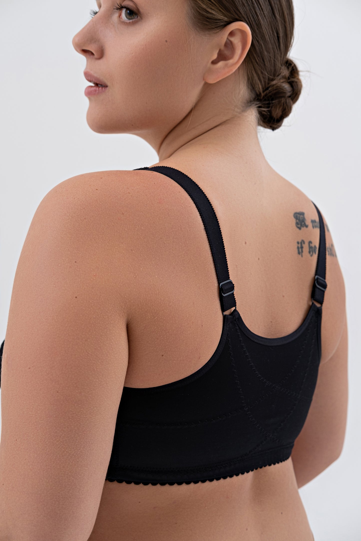 Бюстгальтер минимайзер с мягкими чашками без косточек с застежкой спереди - 1150, Черный, 75-135 B-M