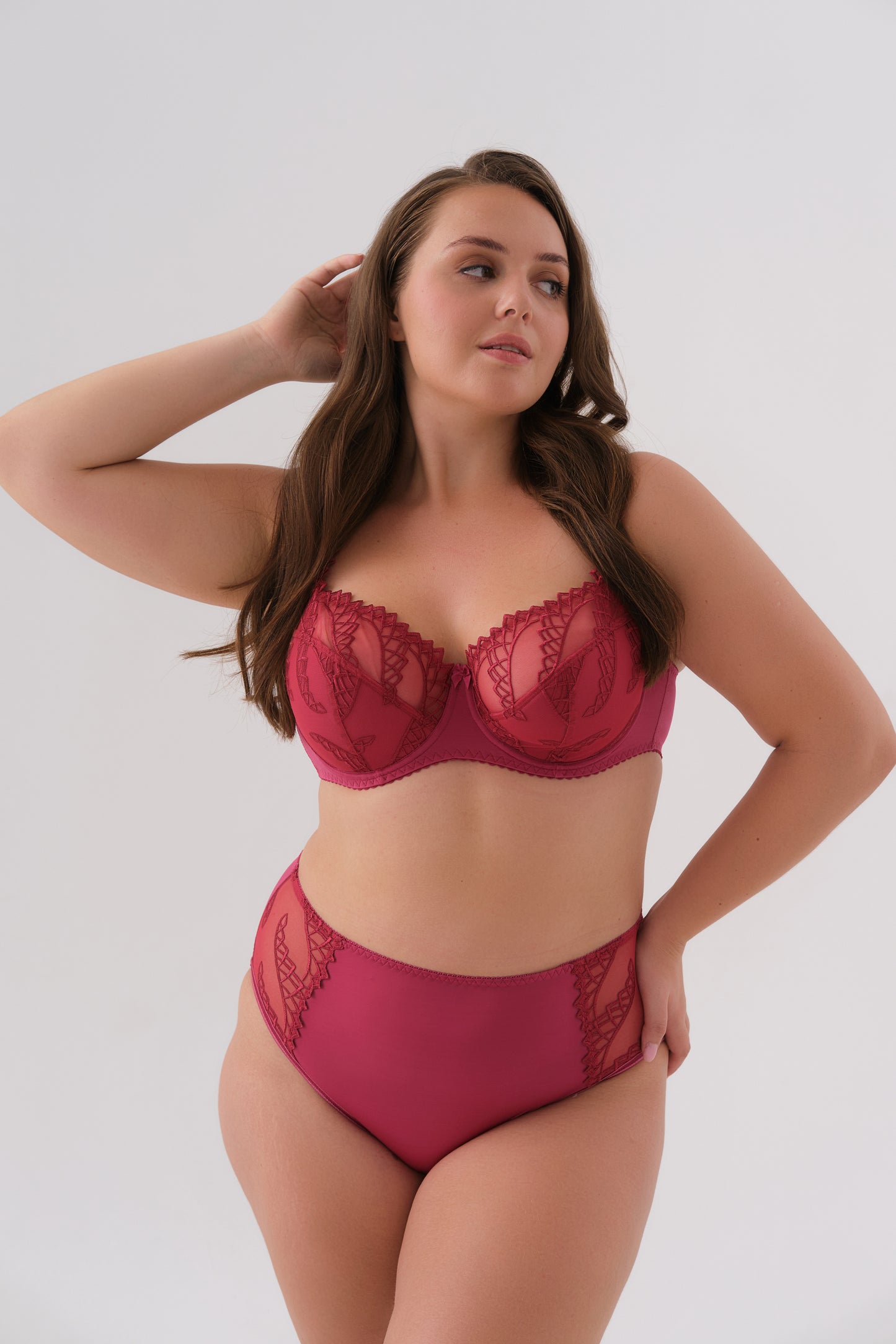 Biksītes ar vidēju vidukli - 2949/M, Sangrija, 40-46