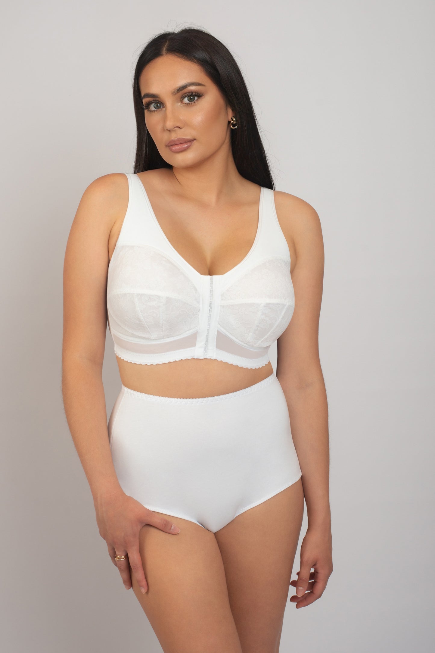 Apjoma mazinošs krūšturis bez stīpiņām ar aizdari priekšā - 1150, Balts, 90-135 B-L